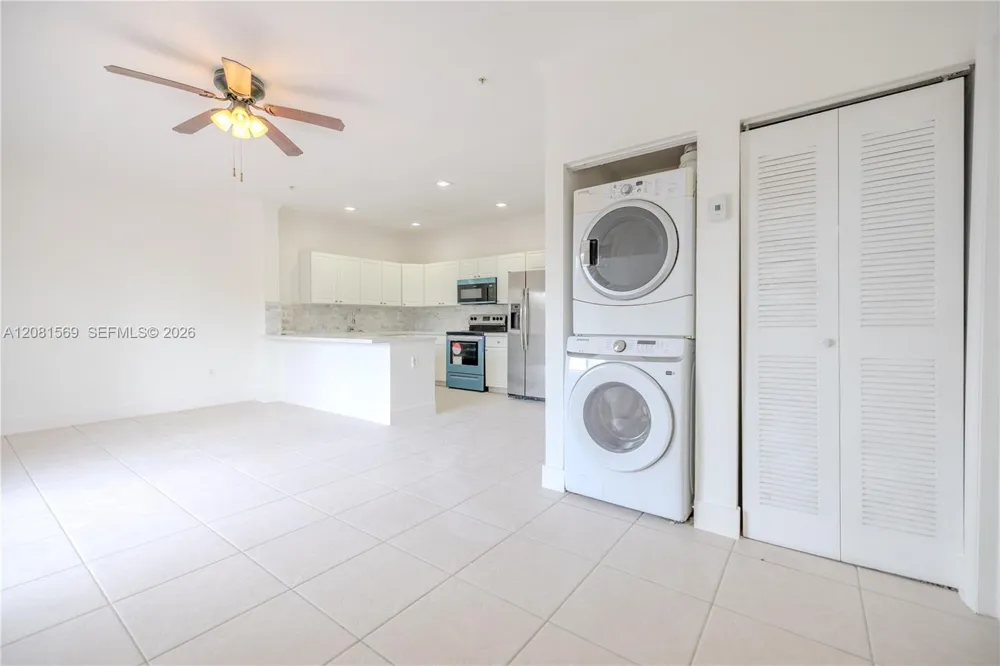 17350 NW 67th Ave #301 Hialeah, FL 33015