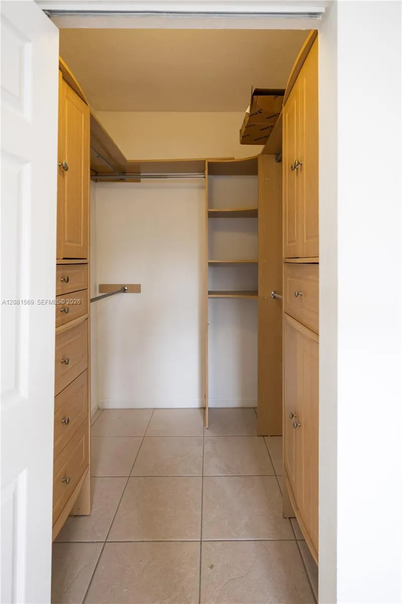 17350 NW 67th Ave #301 Hialeah, FL 33015