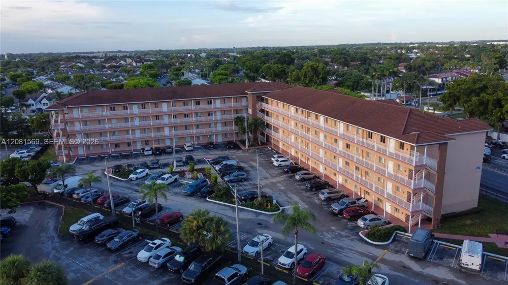17350 NW 67th Ave #301 Hialeah, FL 33015