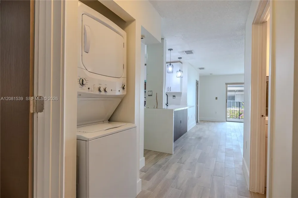 12527 NW 11th Ln #204 Miami, FL 33182