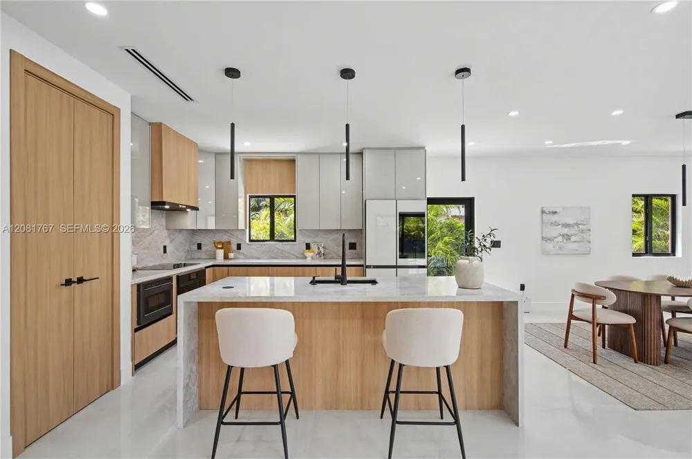 12335 Griffing Blvd #12335 North Miami, FL 33161