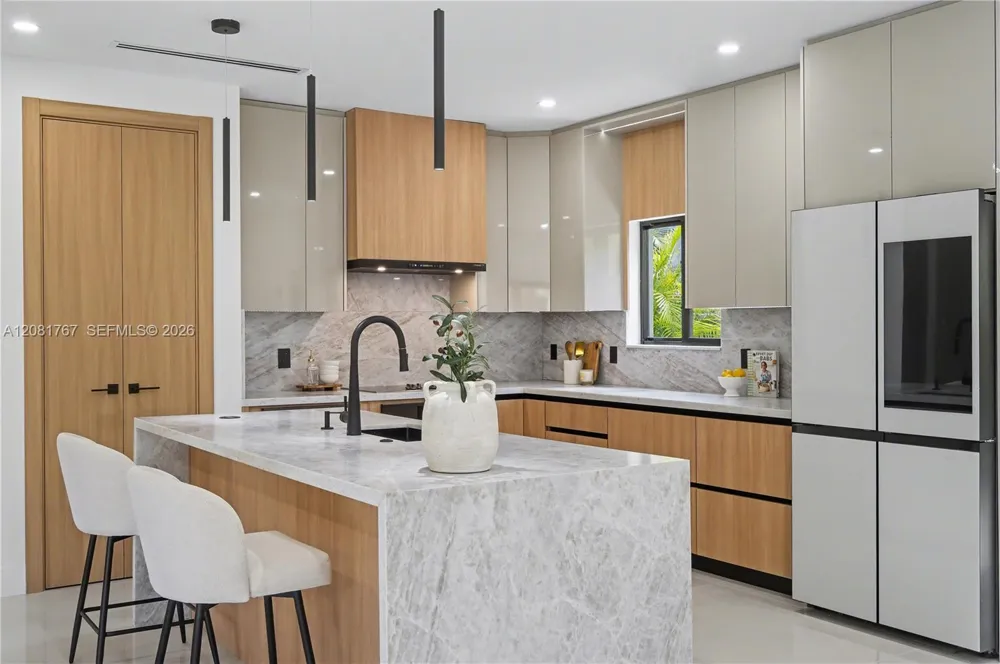 12335 Griffing Blvd #12335 North Miami, FL 33161