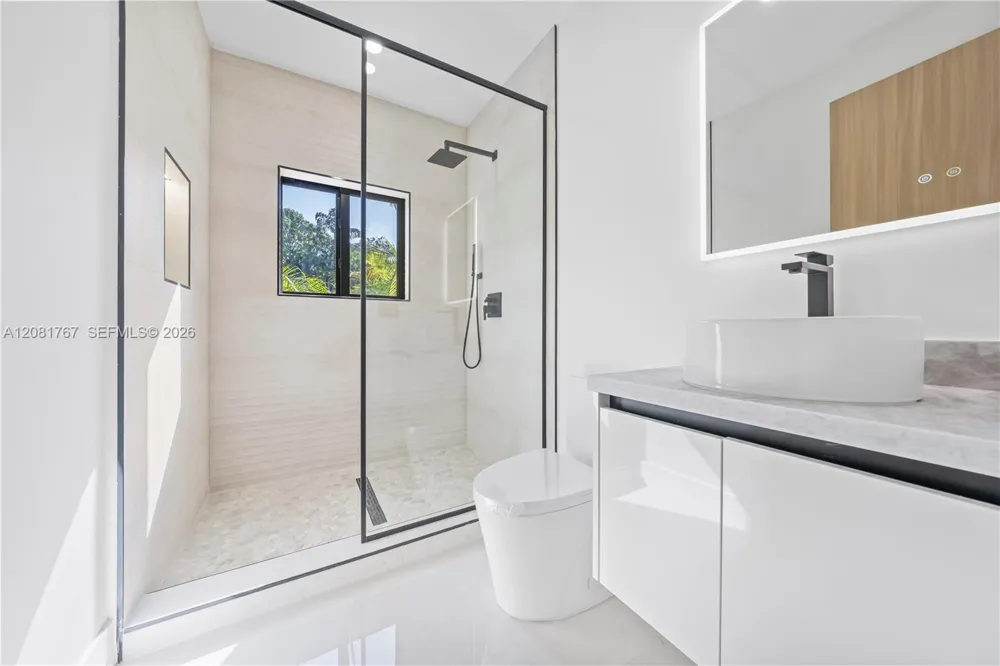 12335 Griffing Blvd #12335 North Miami, FL 33161