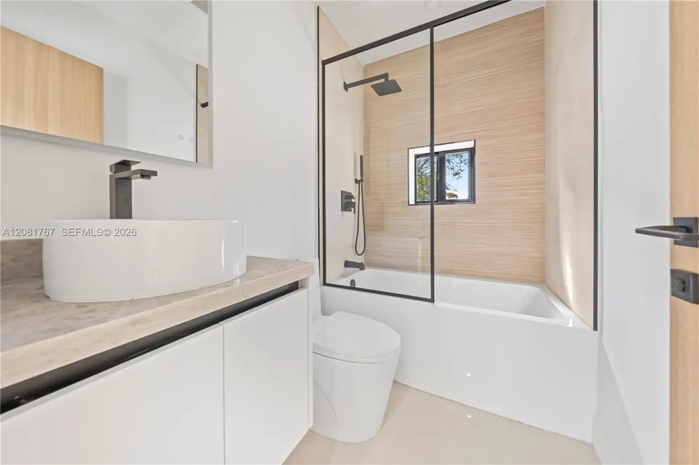 12335 Griffing Blvd #12335 North Miami, FL 33161