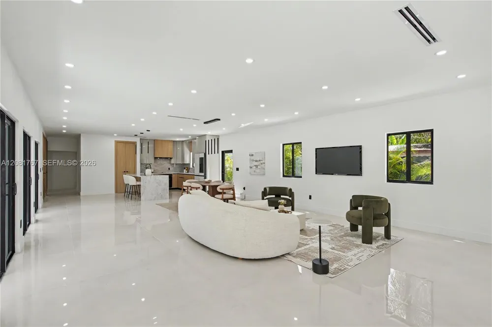 12335 Griffing Blvd #12335 North Miami, FL 33161