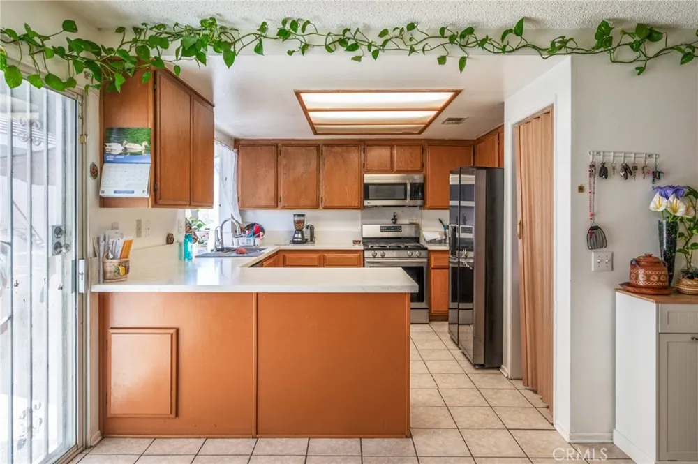 25641 Stuyvesant Moreno Valley, CA 92557