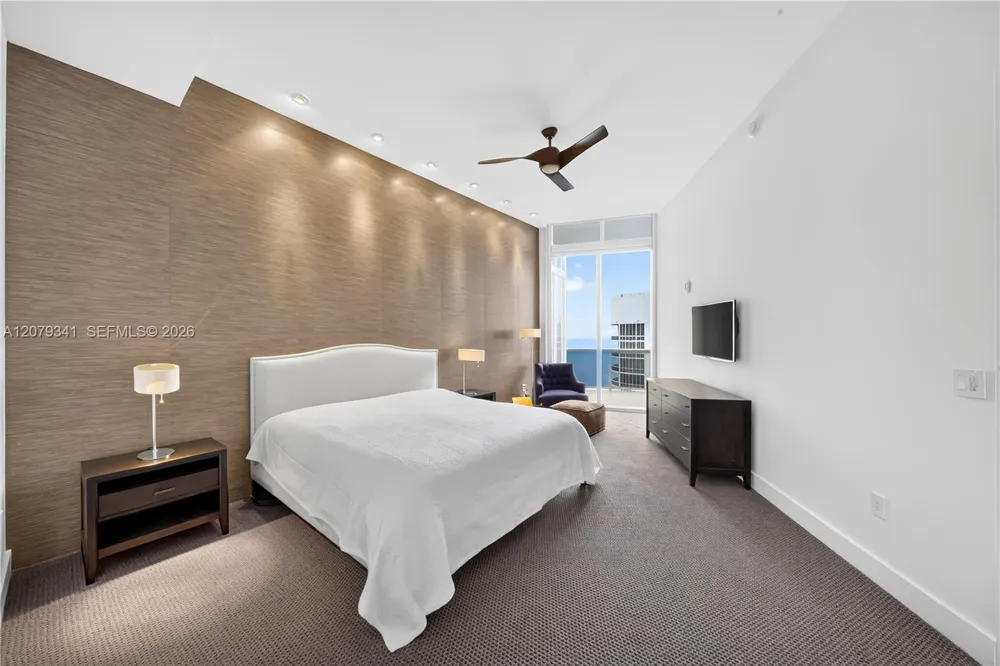 16001 Collins Ave #PH 4307 Sunny Isles Beach, FL 33160