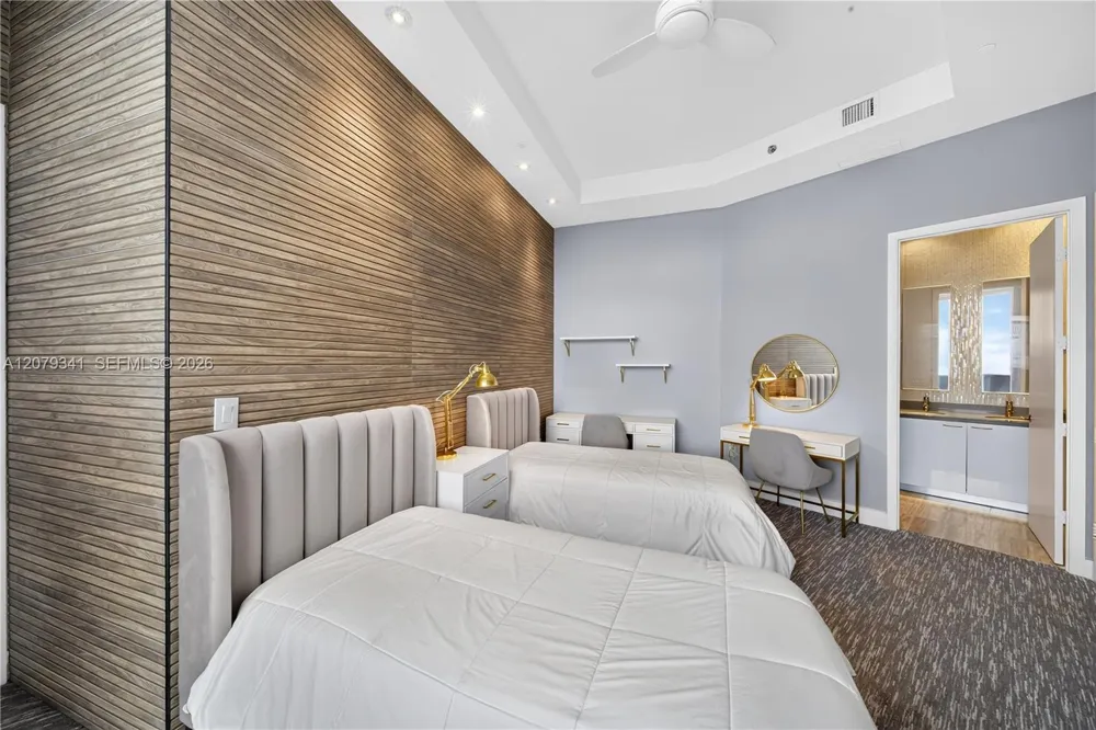 16001 Collins Ave #PH 4307 Sunny Isles Beach, FL 33160