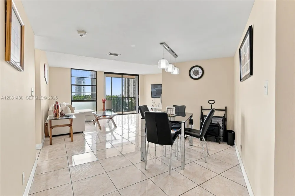 3475 Country Club Dr #615 Aventura, FL 33180