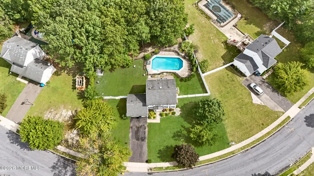 6 Stonecress Court Jackson, NJ 08527