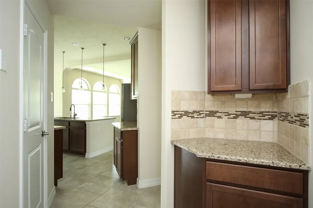 34 Estherwood Place The Woodlands, TX 77354