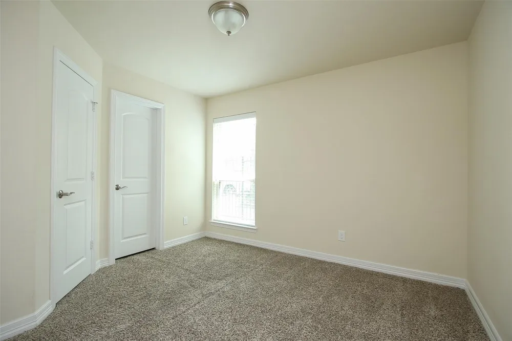 34 Estherwood Place The Woodlands, TX 77354