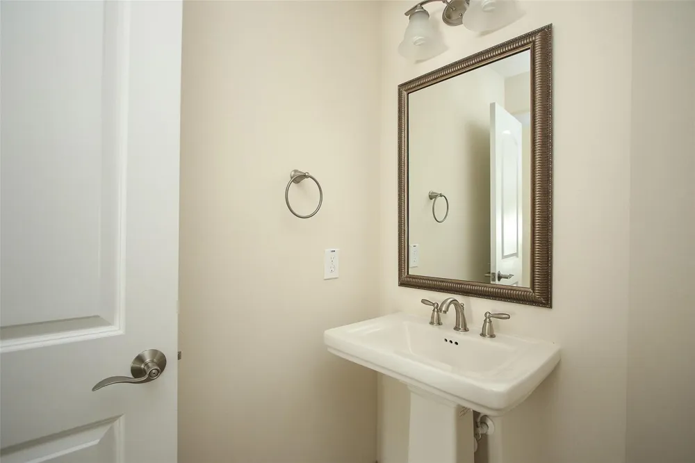 34 Estherwood Place The Woodlands, TX 77354