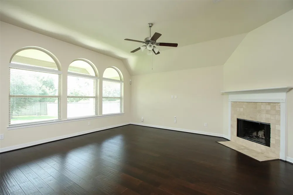 34 Estherwood Place The Woodlands, TX 77354