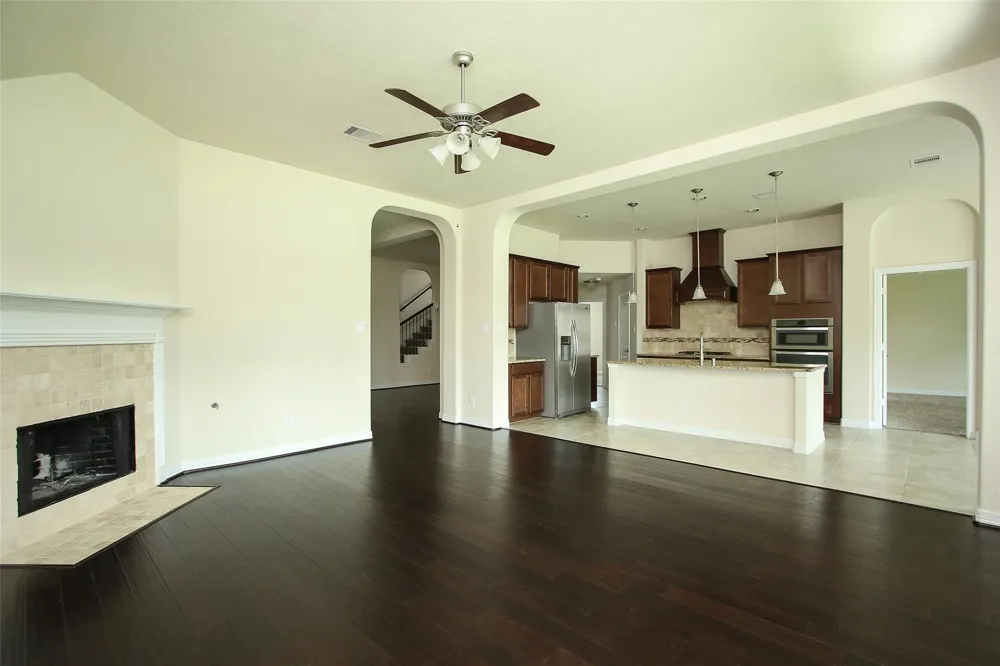 34 Estherwood Place The Woodlands, TX 77354