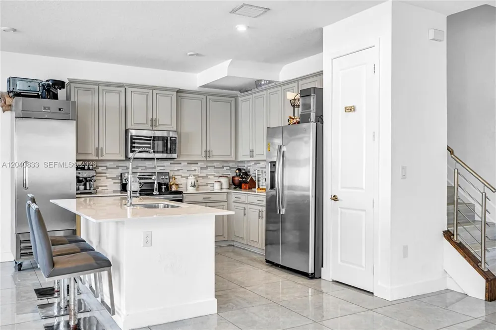 23541 SW 107th Pl Homestead, FL 33032