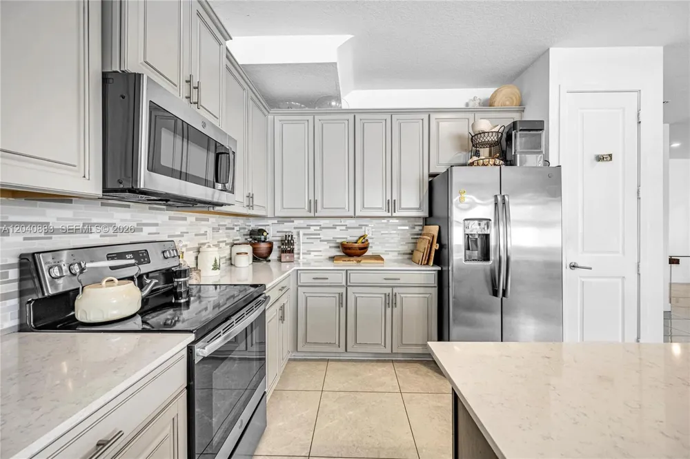 23541 SW 107th Pl Homestead, FL 33032