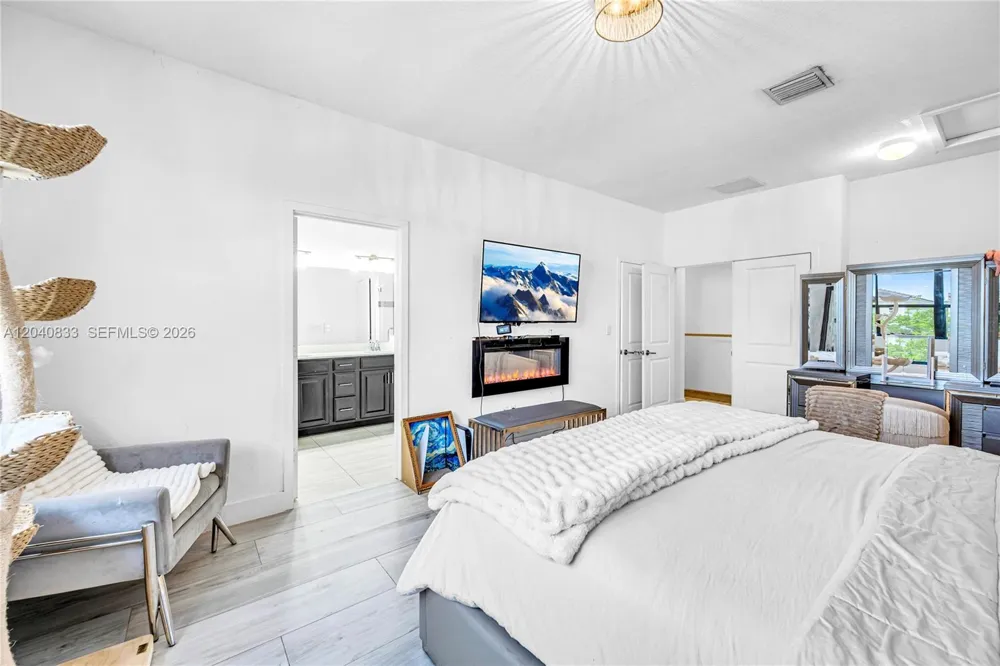 23541 SW 107th Pl Homestead, FL 33032