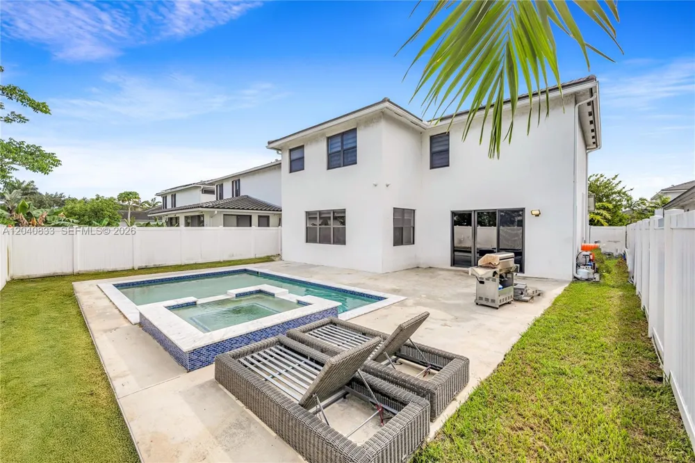 23541 SW 107th Pl Homestead, FL 33032