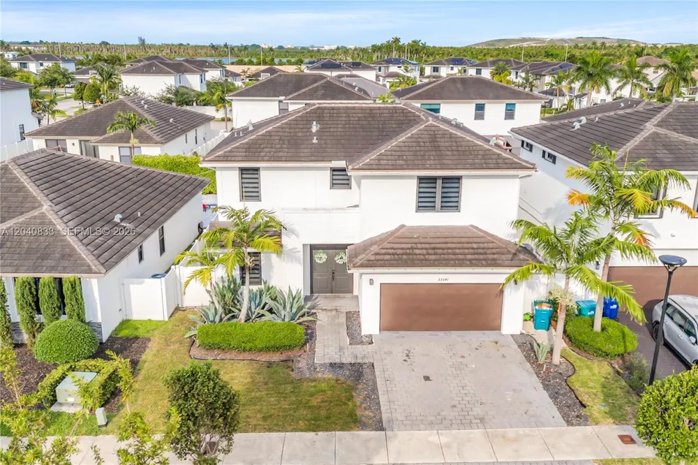 23541 SW 107th Pl Homestead, FL 33032