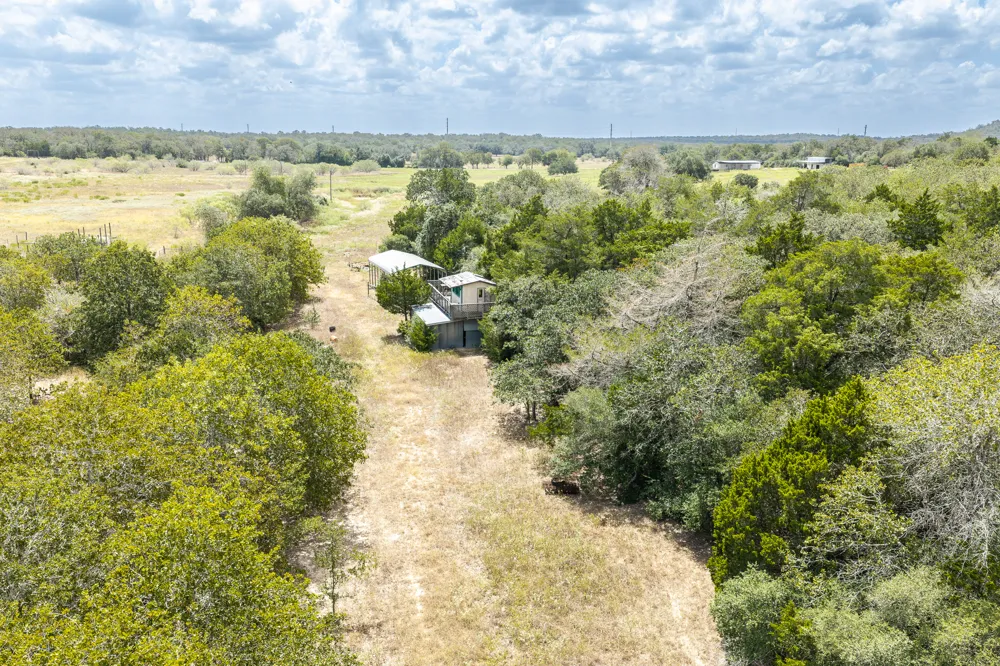 2195 Mule Creek Road Harwood, TX 78632