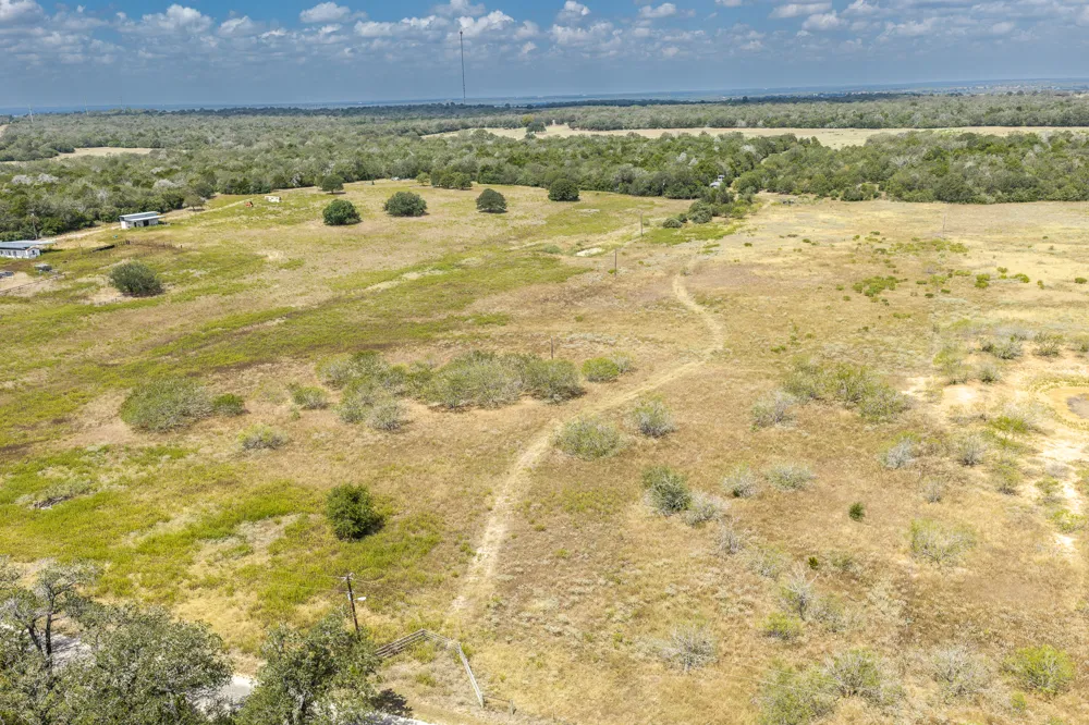 2195 Mule Creek Road Harwood, TX 78632