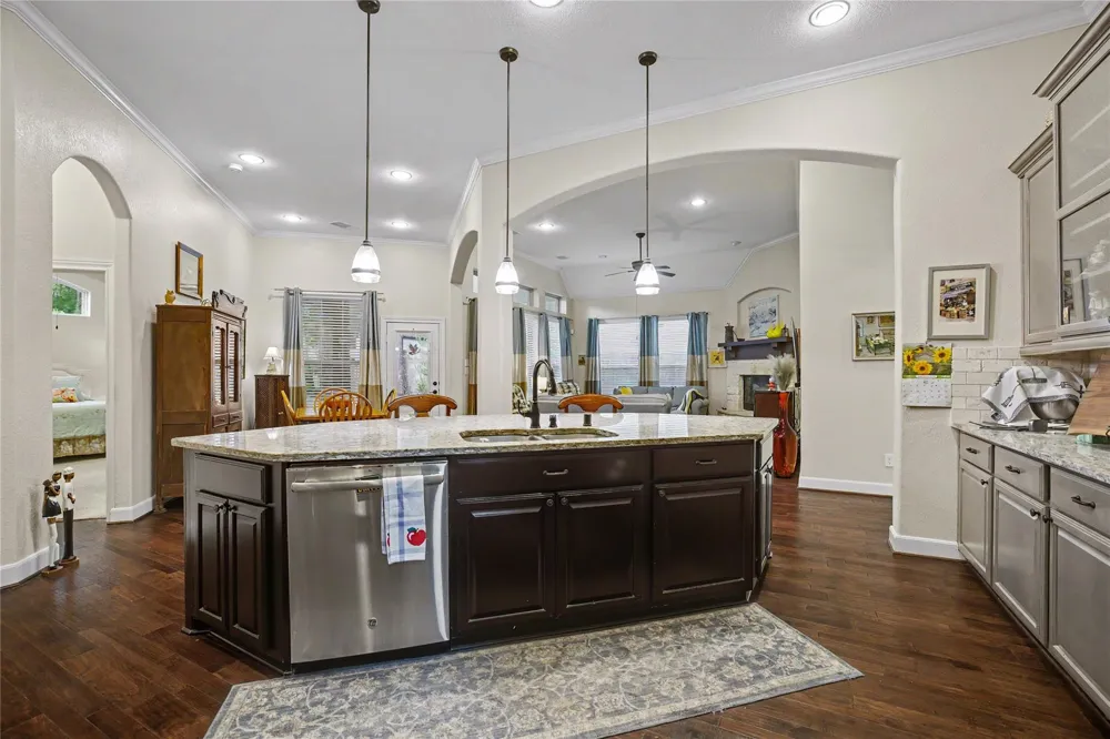 4840 Bayou St John Conroe, TX 77304