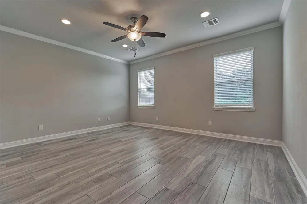 180 Racetrack Lane Montgomery, TX 77356