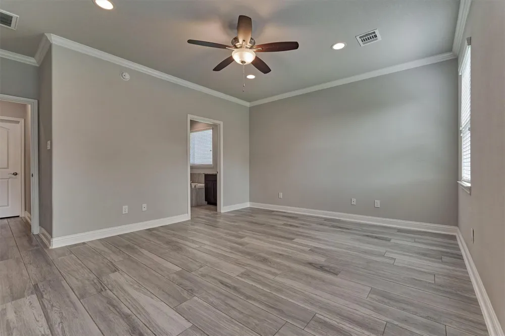 180 Racetrack Lane Montgomery, TX 77356