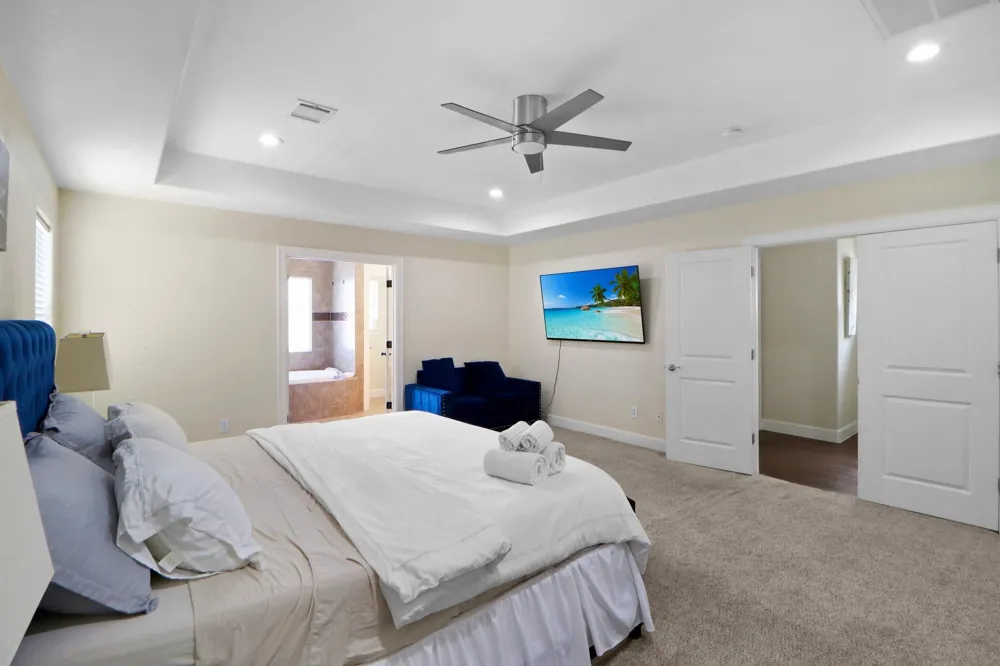 3045 Clinton Drive Houston, TX 77020