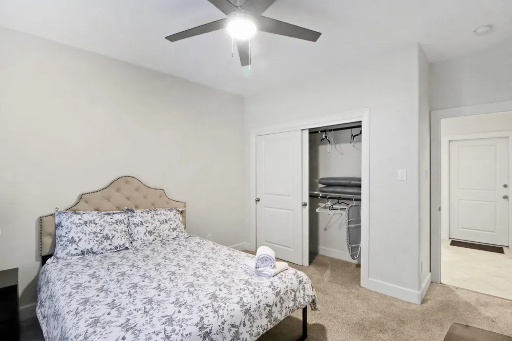 3045 Clinton Drive Houston, TX 77020