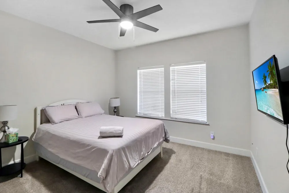 3045 Clinton Drive Houston, TX 77020