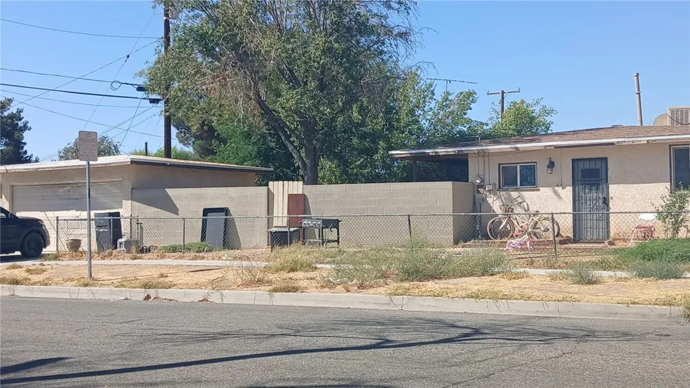 45311 Gadsden Avenue Lancaster, CA 93534
