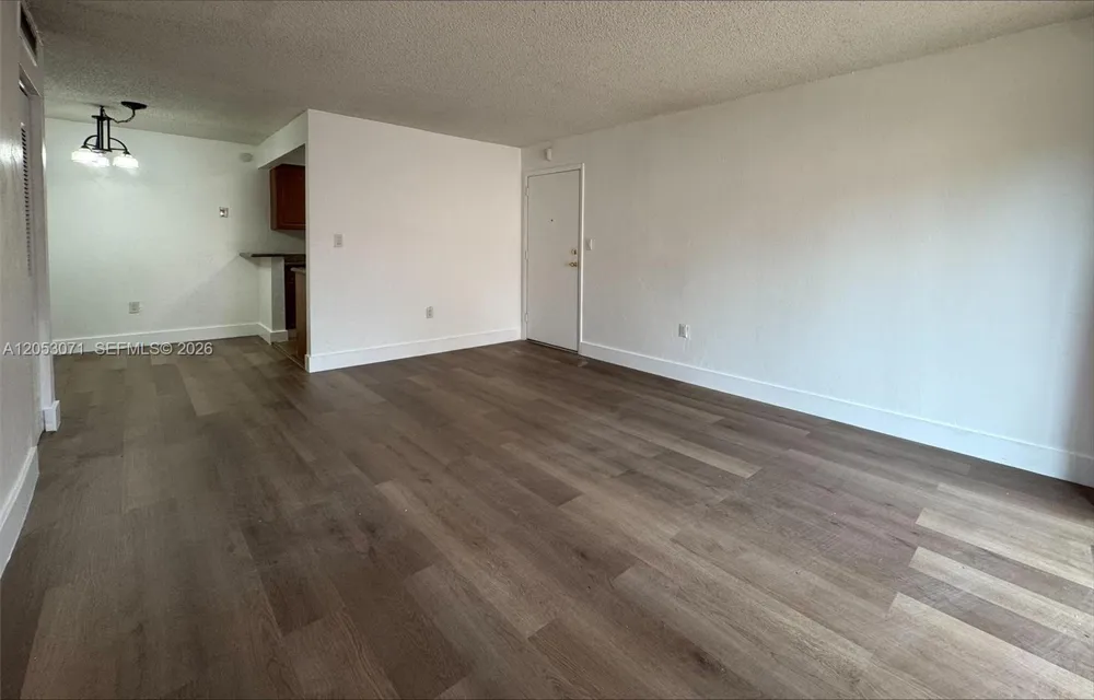 7208 Fairway Dr #I14 Miami Lakes, FL 33014