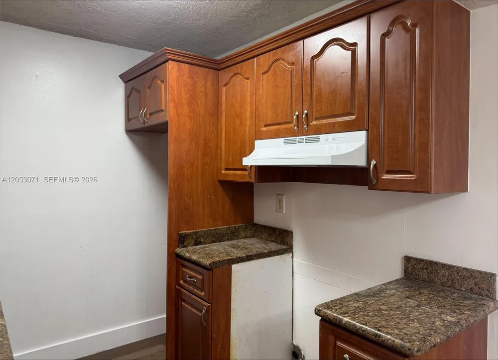 7208 Fairway Dr #I14 Miami Lakes, FL 33014