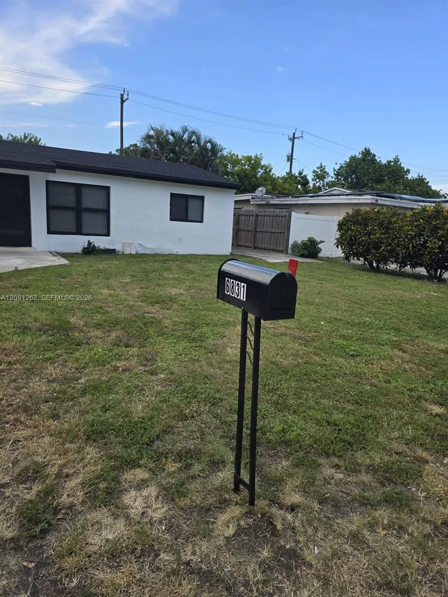 6831 SW 26th Ct Miramar, FL 33023