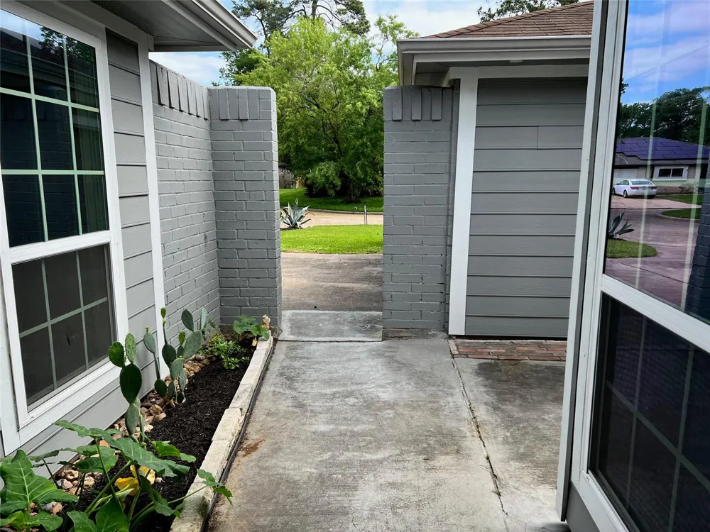 17511 Glenhew Road Humble, TX 77396