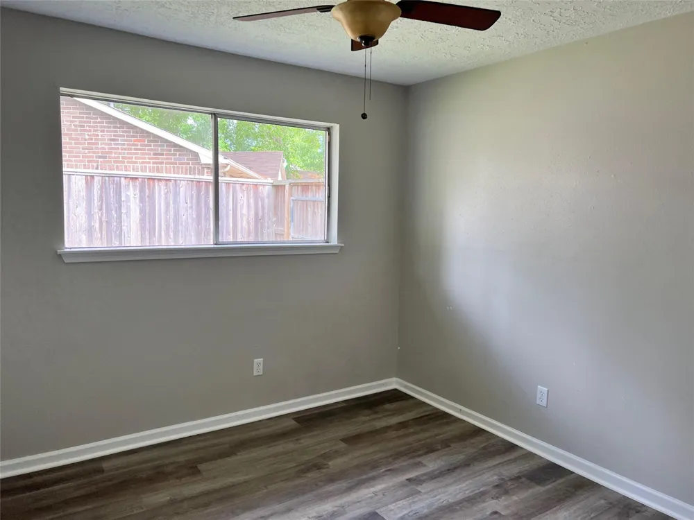 17511 Glenhew Road Humble, TX 77396