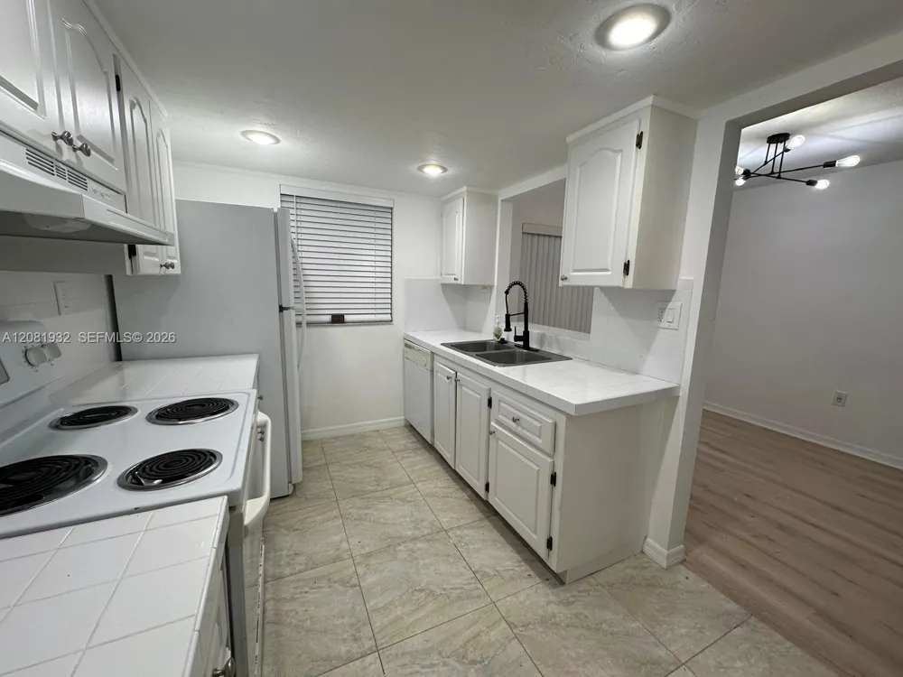 12642 Kenwood #B Fort Myers, FL 33907