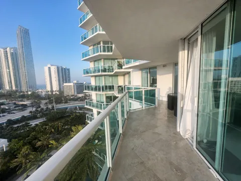 150 Sunny Isles Blvd #1-1203