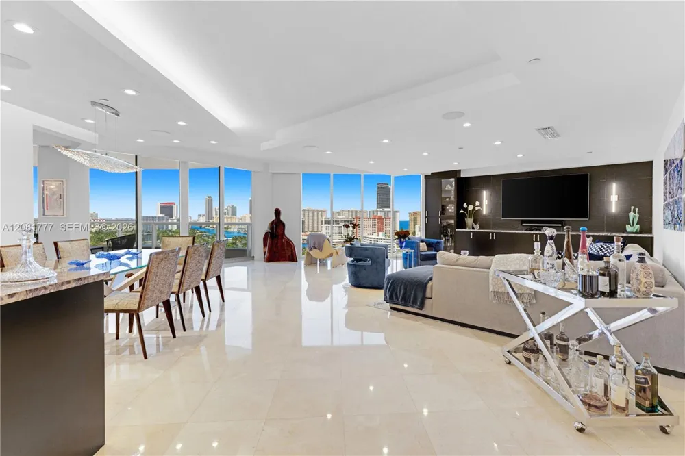 21200 NE Point Pl #1404 Aventura, FL 33180