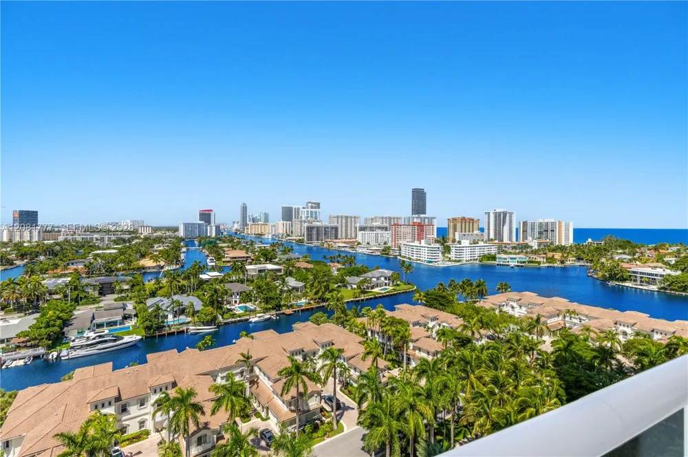 21200 NE Point Pl #1404 Aventura, FL 33180