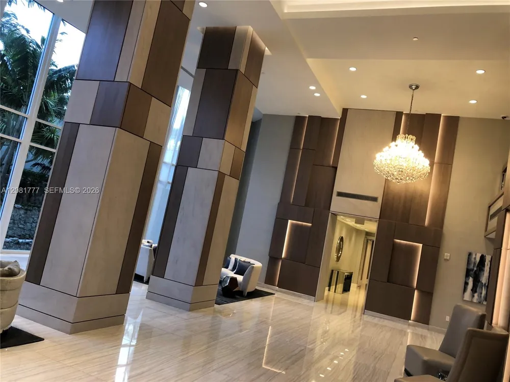 21200 NE Point Pl #1404 Aventura, FL 33180