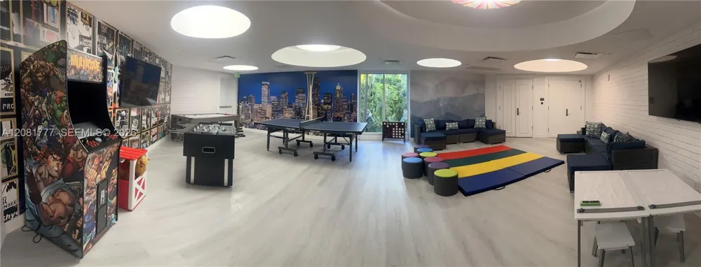 21200 NE Point Pl #1404 Aventura, FL 33180