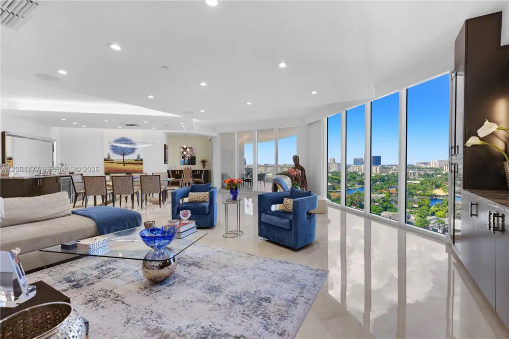 21200 NE Point Pl #1404 Aventura, FL 33180