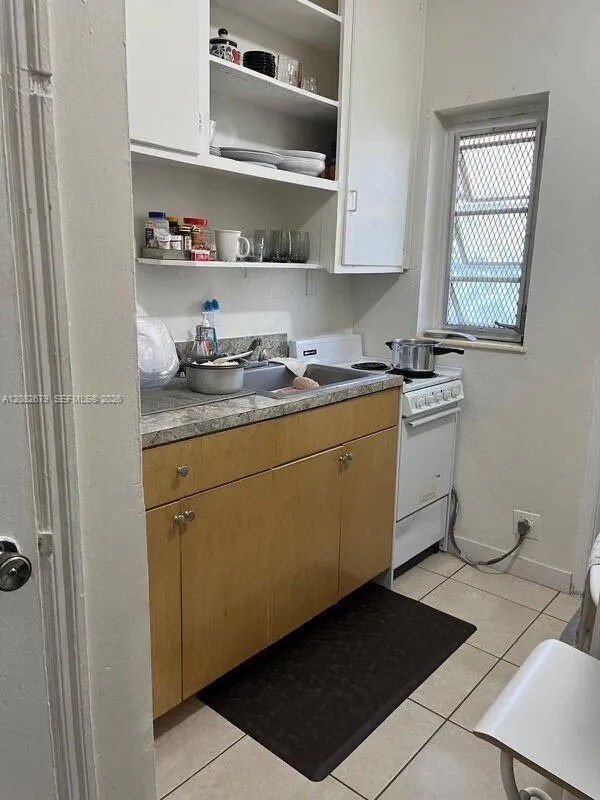 730 SW 10th St #1 Miami, FL 33130