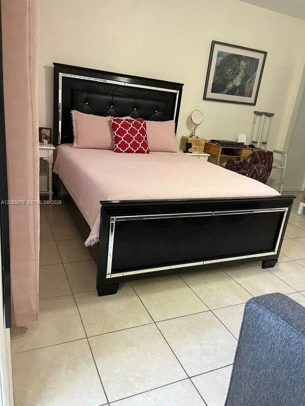 730 SW 10th St #1 Miami, FL 33130