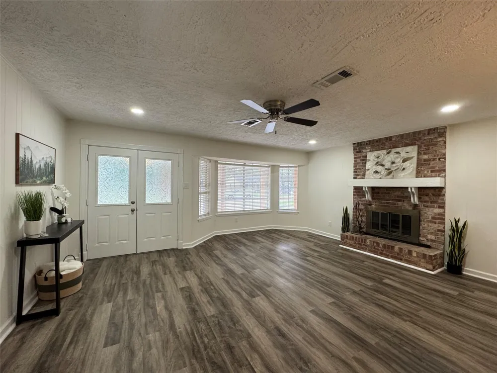 1771 Woodway Drive Woodbranch, TX 77357