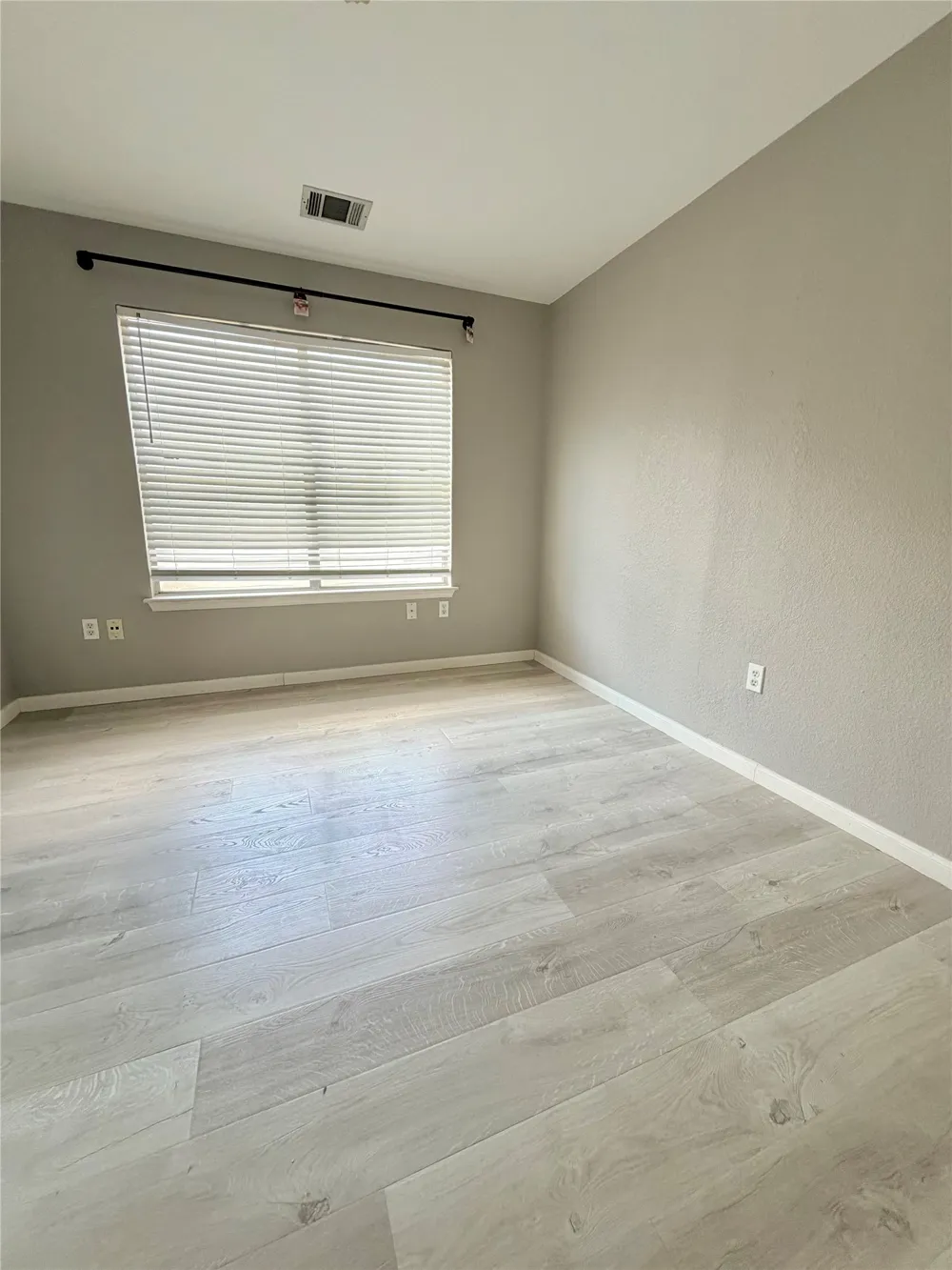 1145 Kentra Drive Pflugerville, TX 78660