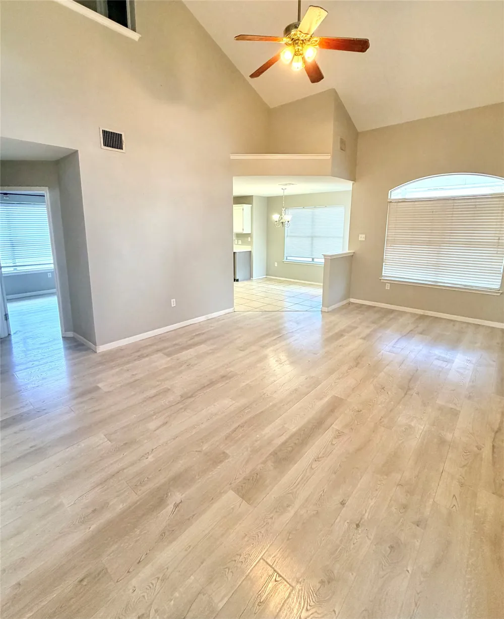 1145 Kentra Drive Pflugerville, TX 78660